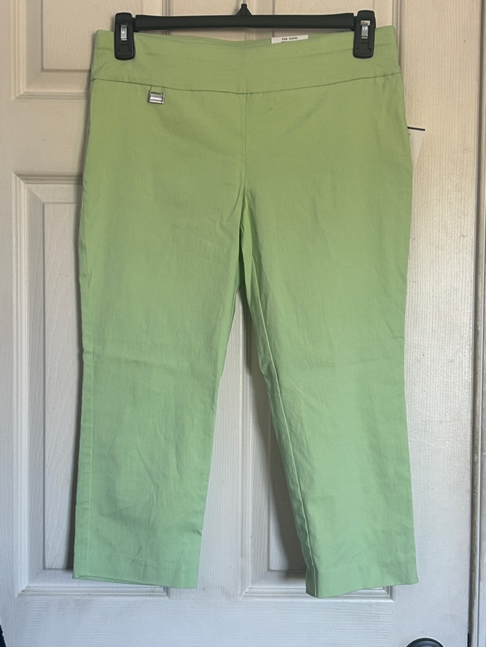 NWT Alfani pistachio green Capri pant size 12 petite